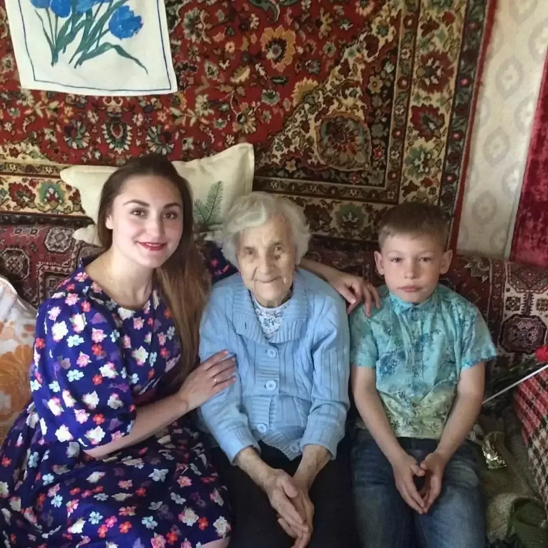 Сиделка приходящая в Москве, дневная сиделка для пожилого человека